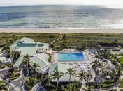 Golf View Townhome - Minutes from beach